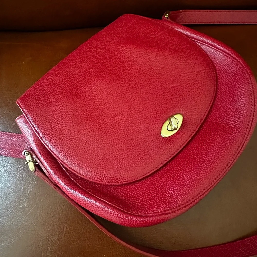 Vintage 90s Coach Carlyle Red Pebbled Leather Turn Lock Handbag - Picture 9 of 10